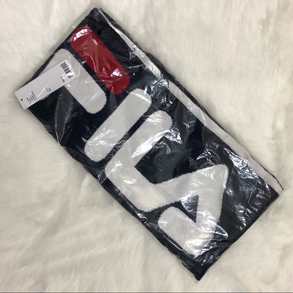 Fila Reversible Scarf - Picture 5 of 5
